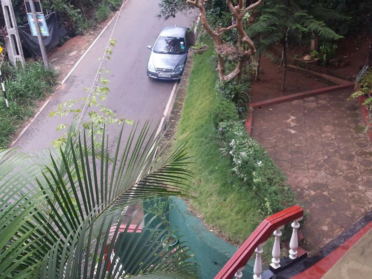 Greenwood Kandy Homestay Luaran gambar